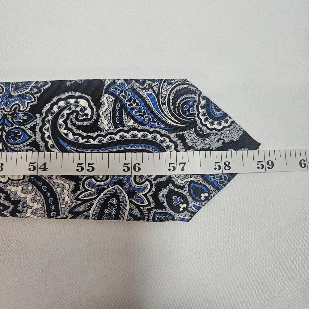 Crofts & Barrow Mens Paisley Silk Necktie Black Blue‎ Silver Formal Tie